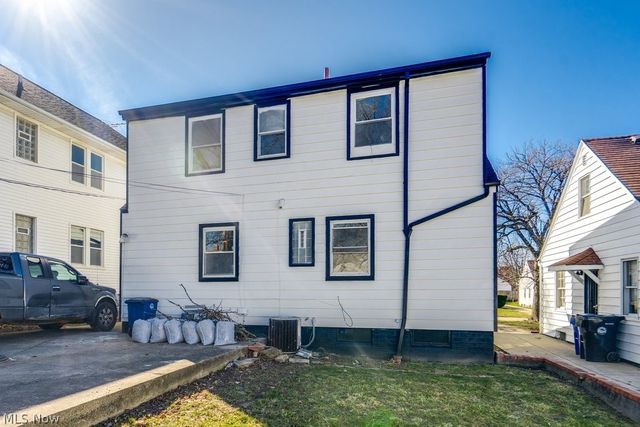 4455 W 56th Street, Cleveland, OH 44144