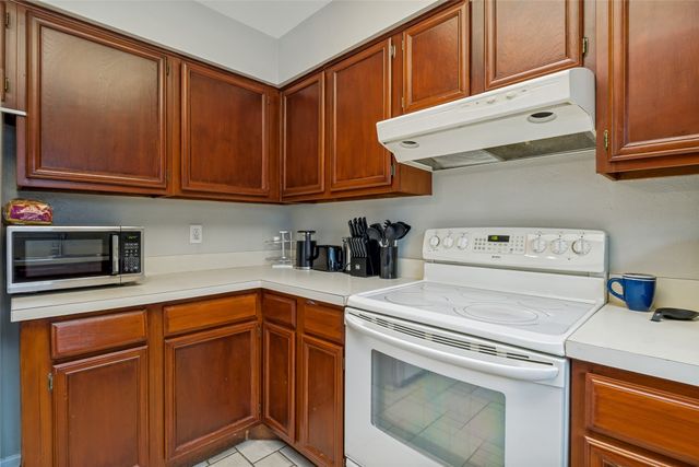 9910 Royal Lane 505, Dallas, TX 75231