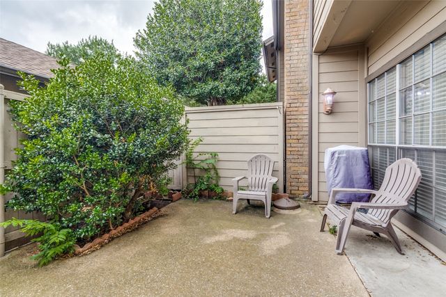 9910 Royal Lane 505, Dallas, TX 75231