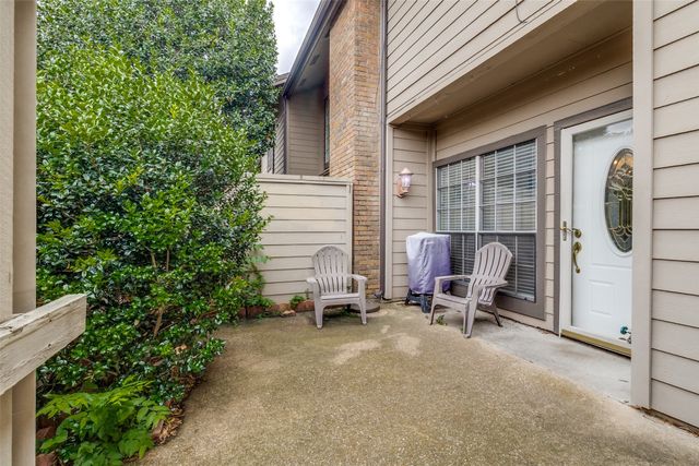 9910 Royal Lane 505, Dallas, TX 75231