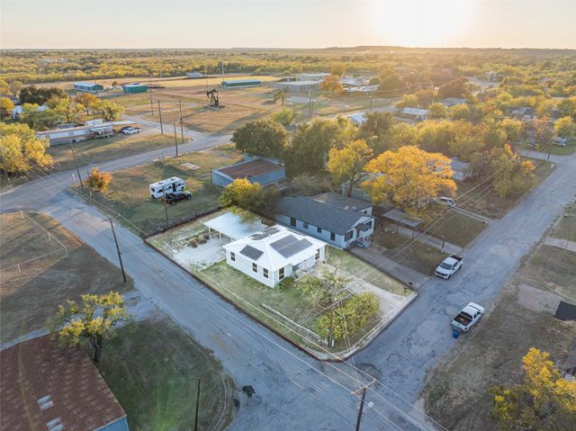 801 W Wheeler Street, Breckenridge, TX 76424