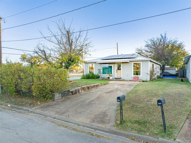 801 W Wheeler Street, Breckenridge, TX 76424