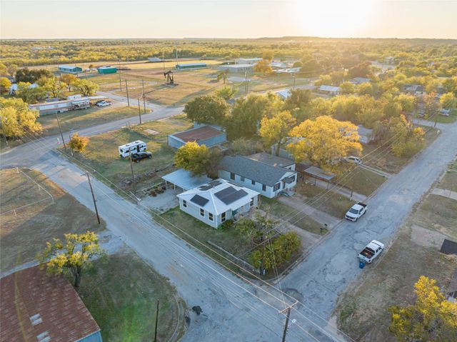 801 W Wheeler Street, Breckenridge, TX 76424