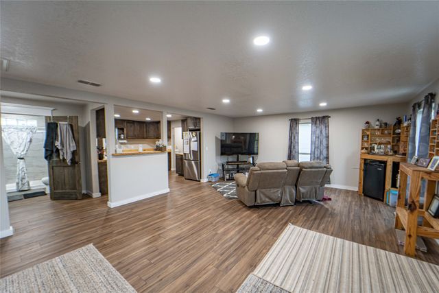 801 W Wheeler Street, Breckenridge, TX 76424