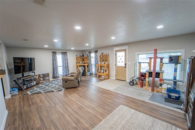 801 W Wheeler Street, Breckenridge, TX 76424