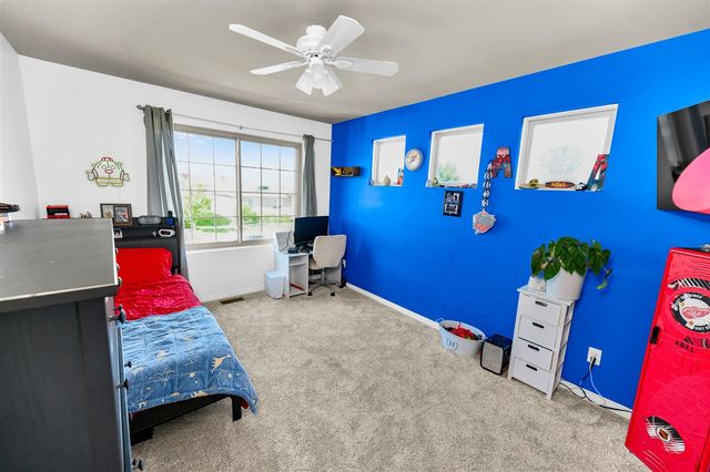 26574 Bronx Drive, Chesterfield, MI 48051
