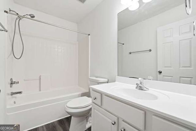 4545 Parkview Walk Drive, Lilburn, GA 30047