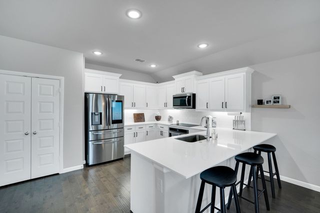 128 Arrow Wood Road, Waxahachie, TX 75165