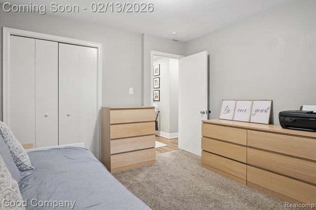 22440 Hawthorne Street, Farmington, MI 48336