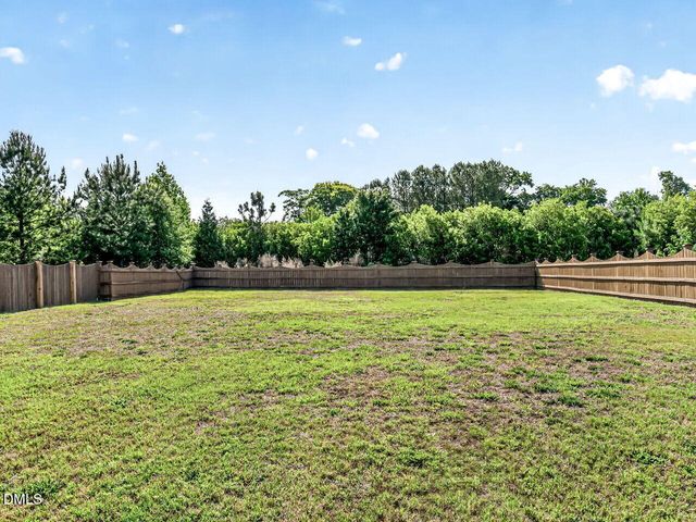 2516 Glade Mill Court, Fuquay Varina, NC 27526
