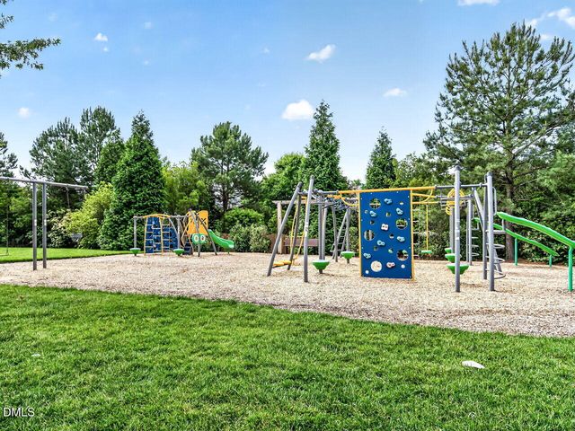 2516 Glade Mill Court, Fuquay Varina, NC 27526