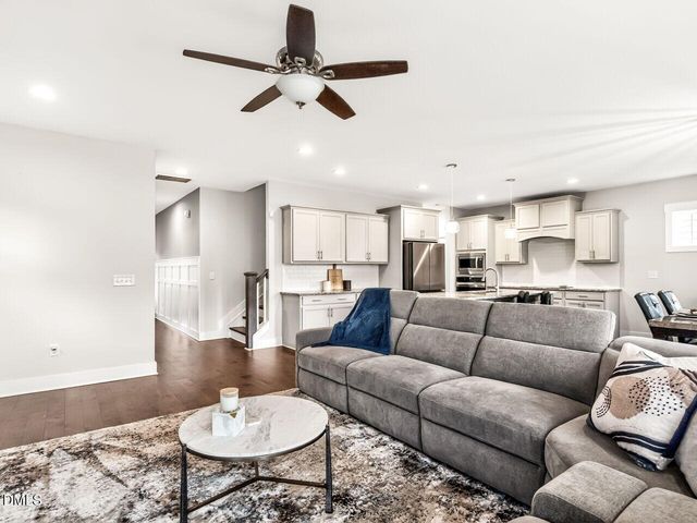 2516 Glade Mill Court, Fuquay Varina, NC 27526