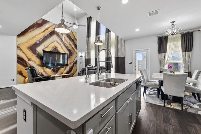 18619 Greenwood Meadow Trail, Richmond, TX 77407