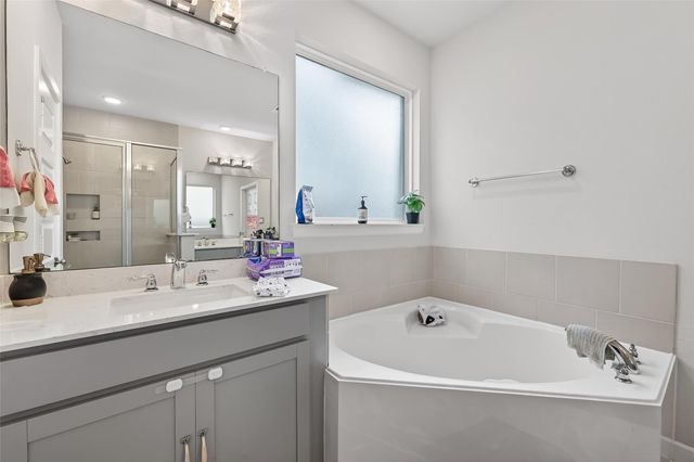 18619 Greenwood Meadow Trail, Richmond, TX 77407