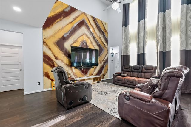 18619 Greenwood Meadow Trail, Richmond, TX 77407