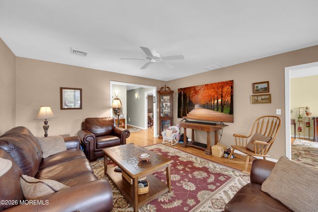 33 Atlantis Boulevard, Little Egg Harbor, NJ 08087
