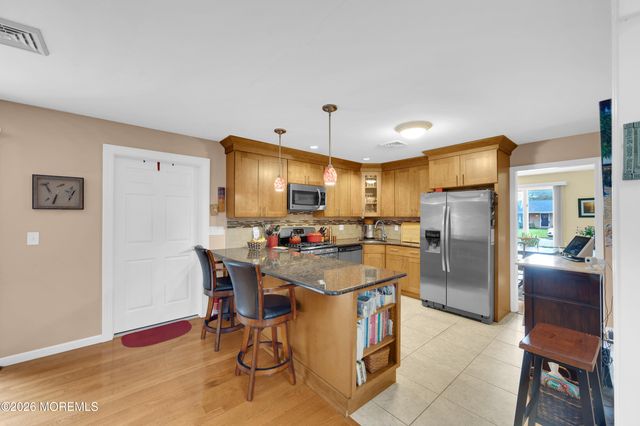 33 Atlantis Boulevard, Little Egg Harbor, NJ 08087