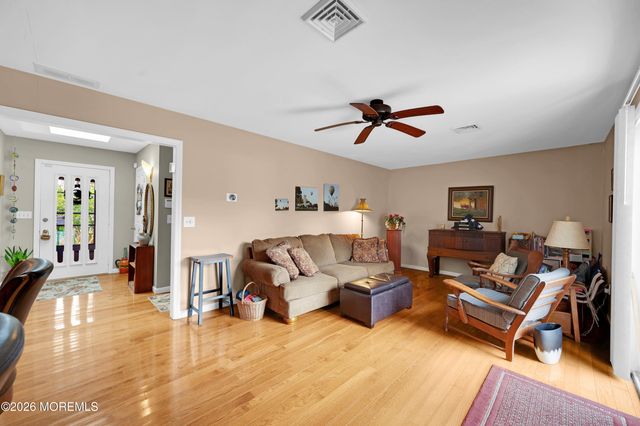 33 Atlantis Boulevard, Little Egg Harbor, NJ 08087