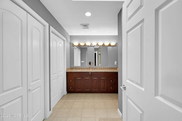33 Atlantis Boulevard, Little Egg Harbor, NJ 08087