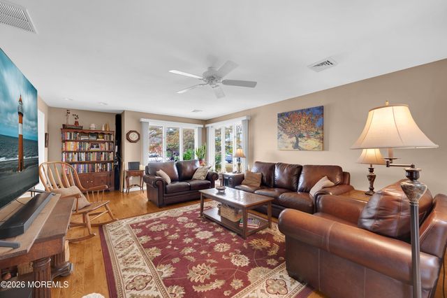 33 Atlantis Boulevard, Little Egg Harbor, NJ 08087
