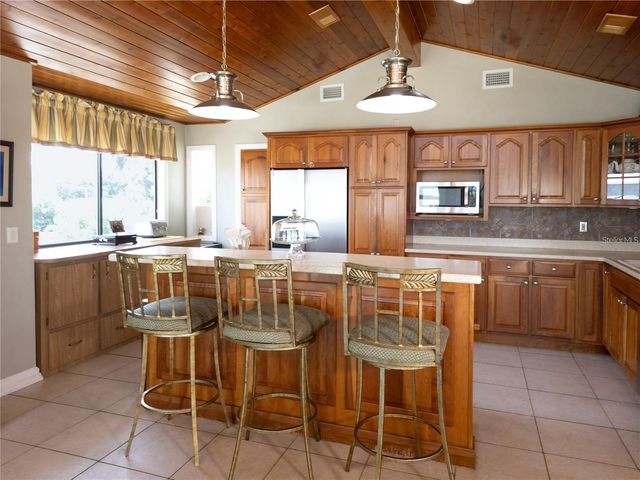 1012 S RIVERSIDE DRIVE, Edgewater, FL 32132