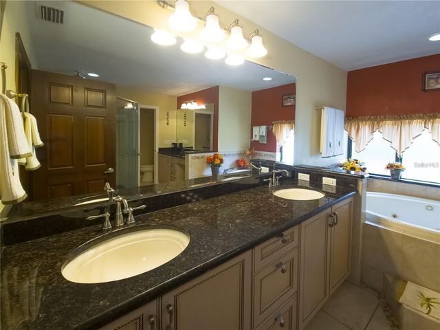 1012 S RIVERSIDE DRIVE, Edgewater, FL 32132