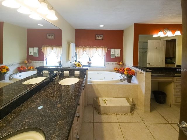 1012 S RIVERSIDE DRIVE, Edgewater, FL 32132