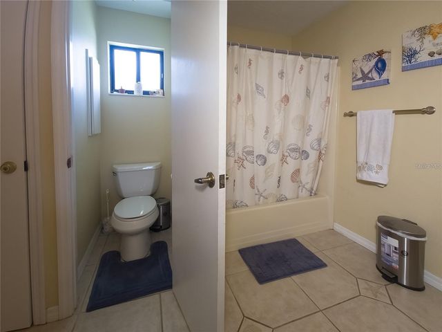 1012 S RIVERSIDE DRIVE, Edgewater, FL 32132