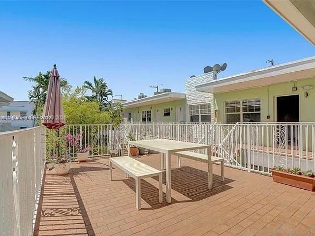 915 SE 8th St 106, Miami Beach, FL 33139