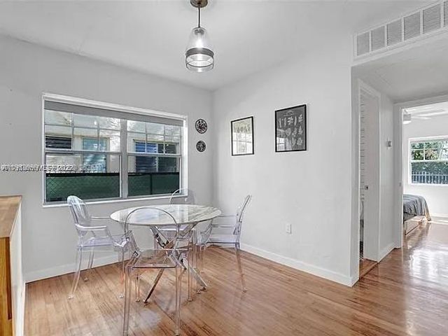 915 SE 8th St 106, Miami Beach, FL 33139