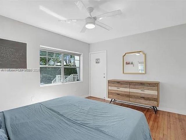 915 SE 8th St 106, Miami Beach, FL 33139