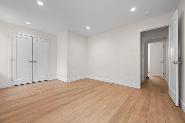 440 POPLAR ST, Philadelphia, PA 19123