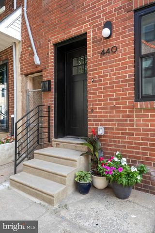 440 POPLAR ST, Philadelphia, PA 19123