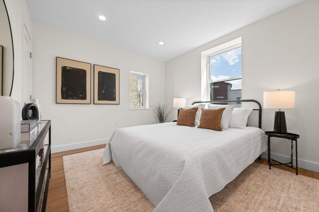 440 POPLAR ST, Philadelphia, PA 19123