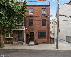 440 POPLAR ST, Philadelphia, PA 19123
