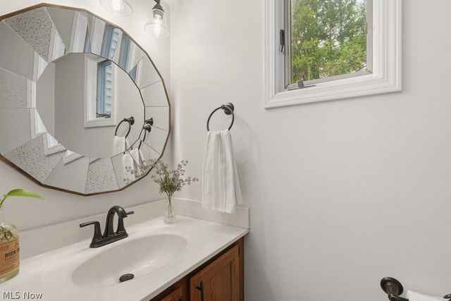 1180 Garman Road, Akron, OH 44313