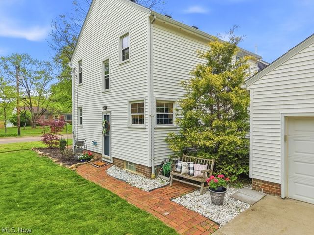 1180 Garman Road, Akron, OH 44313