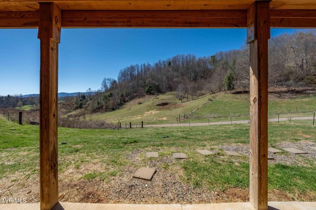 533 Robinson Hollow Lane, Mountain City, TN 37683