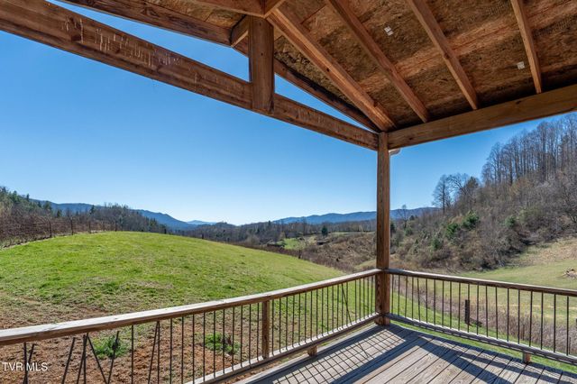 533 Robinson Hollow Lane, Mountain City, TN 37683