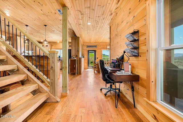 533 Robinson Hollow Lane, Mountain City, TN 37683