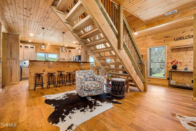 533 Robinson Hollow Lane, Mountain City, TN 37683