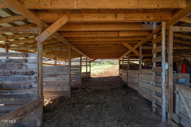 533 Robinson Hollow Lane, Mountain City, TN 37683