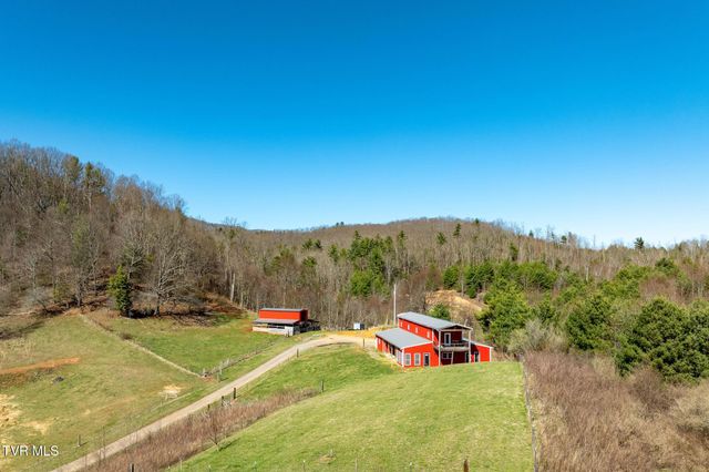 533 Robinson Hollow Lane, Mountain City, TN 37683