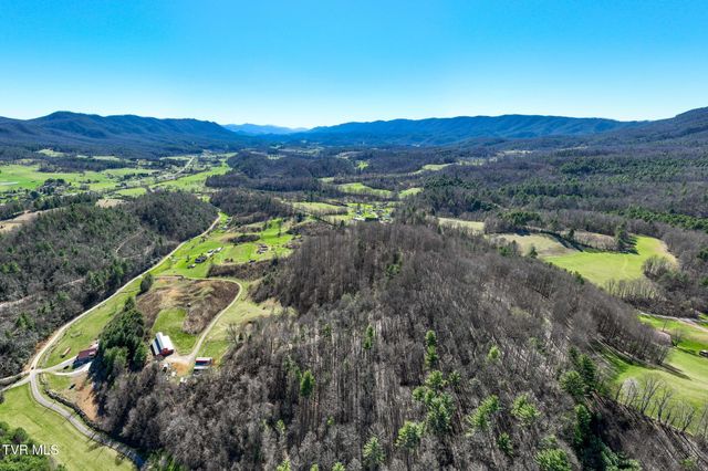 533 Robinson Hollow Lane, Mountain City, TN 37683