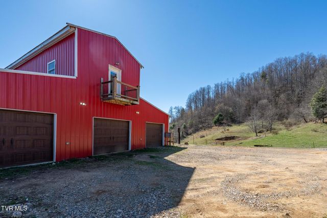 533 Robinson Hollow Lane, Mountain City, TN 37683