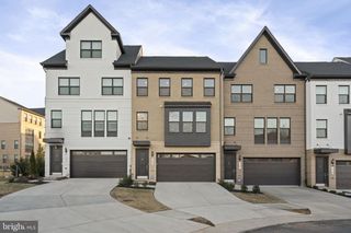 14303 YESLER AVE, Chantilly, VA 20151