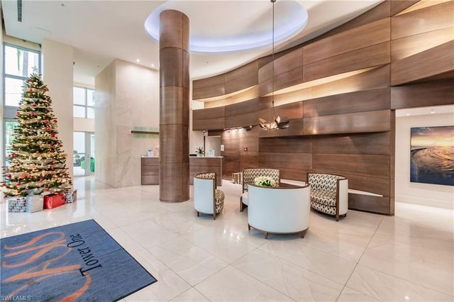 3000 Oasis Grand BLVD 2004, Fort Myers, FL 33916