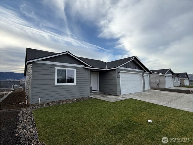 2388 2nd Street SE, East Wenatchee, WA 98802