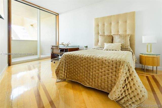 300 S Pointe Dr 909, Miami Beach, FL 33139