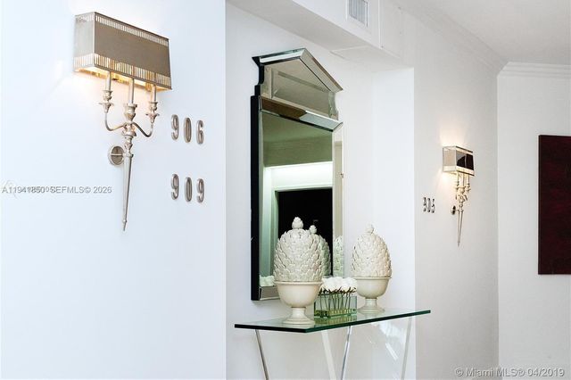 300 S Pointe Dr 909, Miami Beach, FL 33139